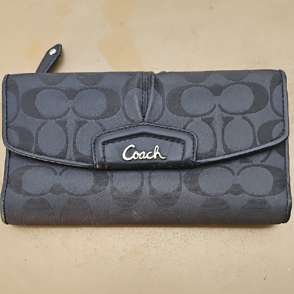 Vintage Coach Black Signature Wallet